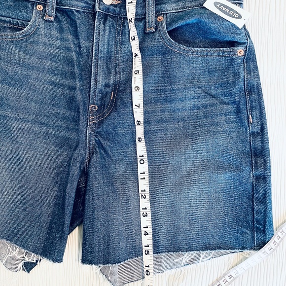 NWT Old Navy High Waist Cut Off Jean Shorts / Size 6 - Picture 5 of 6